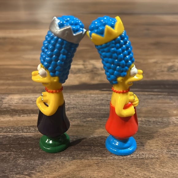 Vintage 1991 The Simpsons 3-D Chess 32 Pieces ONLY - Picture 7 of 13